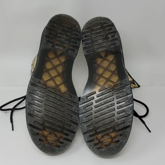 Dr. Martens Women's 1460 8-Eye Boot Butterfly Yellow Boots Shoes Size 8 New - Picture 7 of 9